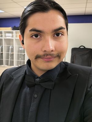 Luis, 20