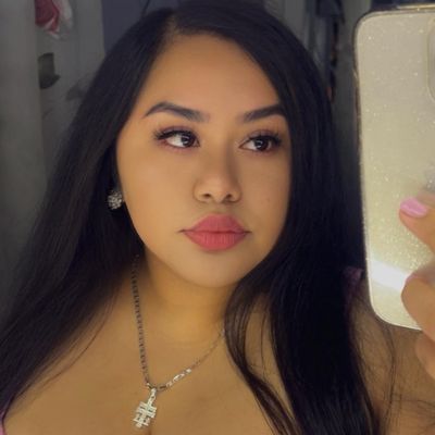 Karla, 23