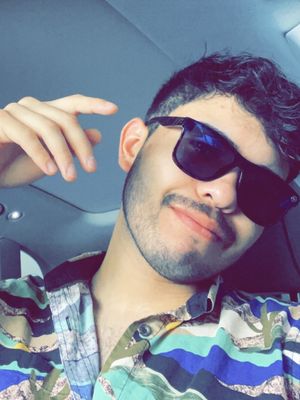 Daniel, 27