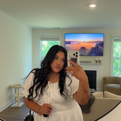 Jasmine, 26