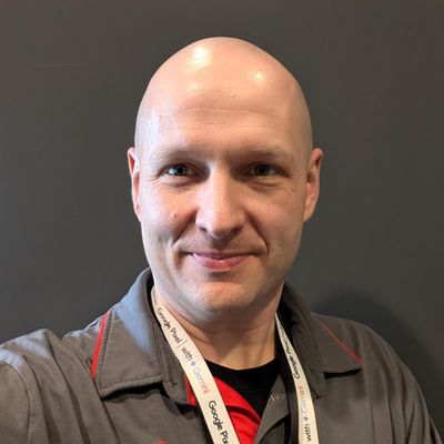 Lee, 39