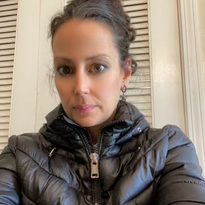 Sandra, 53