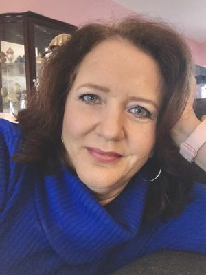 Liz, 58