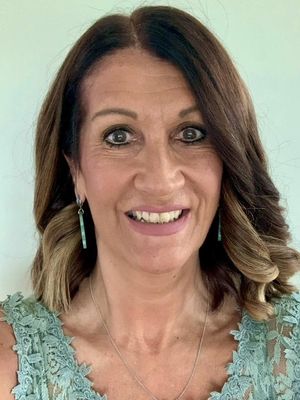 Erika, 57
