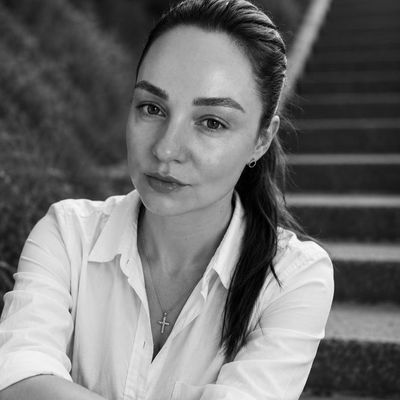Nataliia, 42