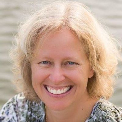 Kelly, 60