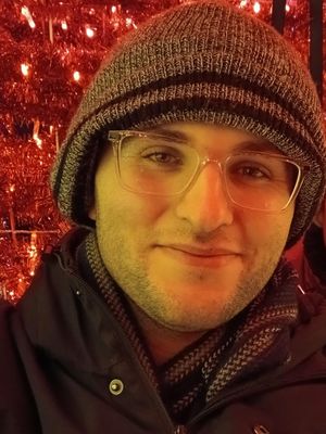 Joe, 25