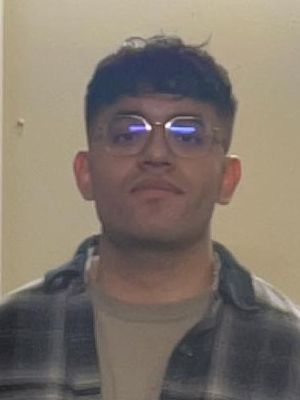 Luis, 23