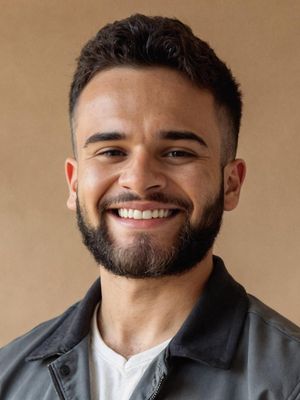 Frankie, 23