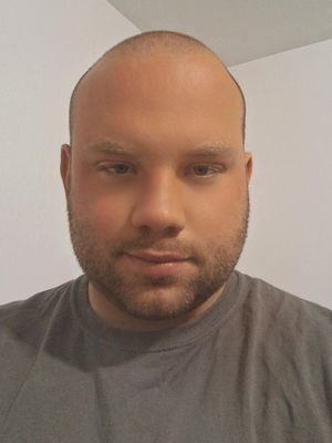 Karo, 28