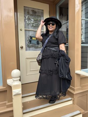 Sarah, 39
