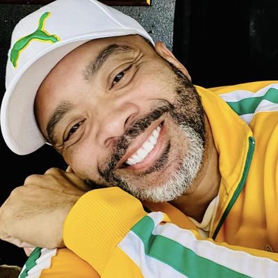 Desmond, 59