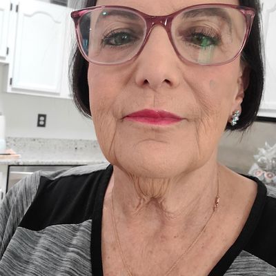 Linda, 74