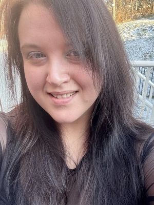 Ashley, 36