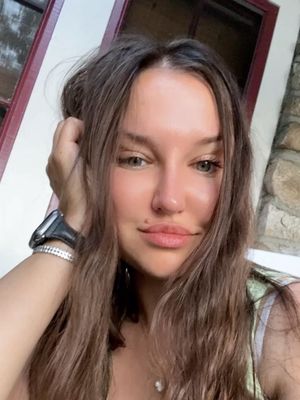 Agnes, 40