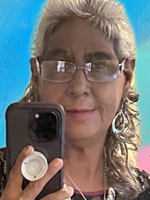 Dolores, 56