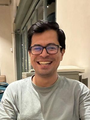 Julian, 38