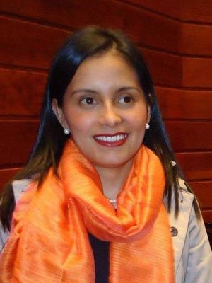 Gloria, 44
