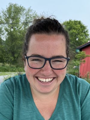 Claire, 35