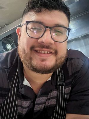 Enrique, 30