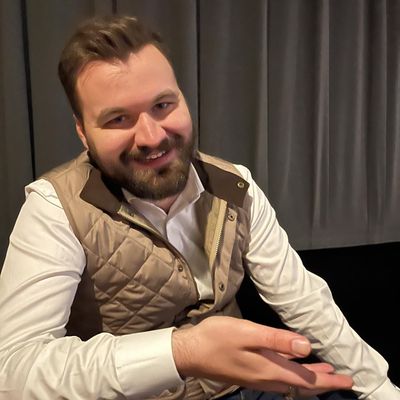 Chris, 30