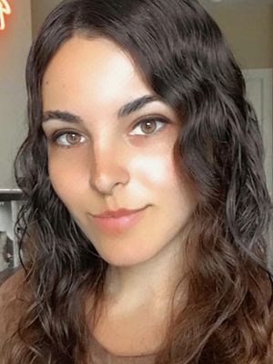 Melaney, 29