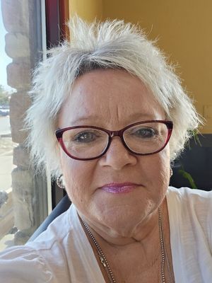 Kris, 60