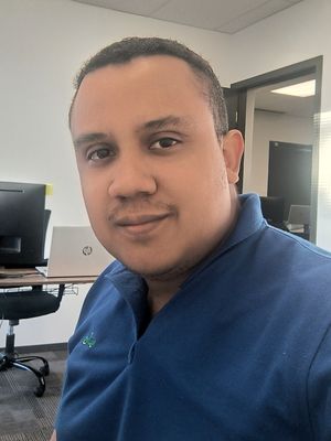 Carlos, 30