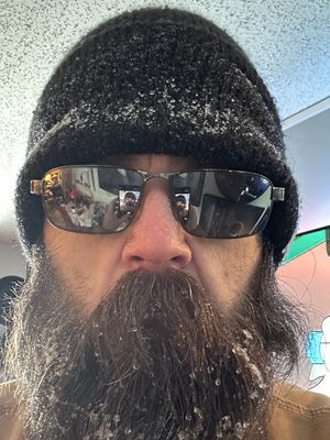 Thomas, 45