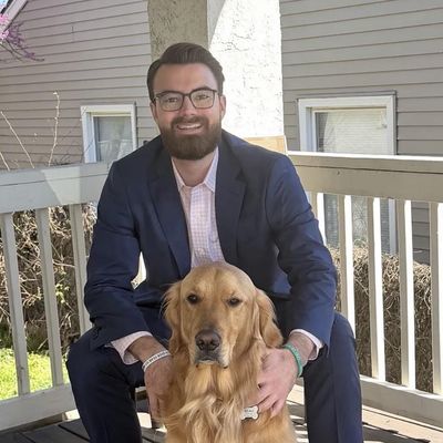 Charlie, 31