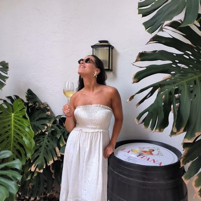 Almudena, 39