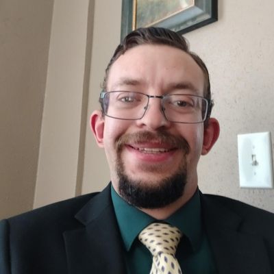 Liam, 28