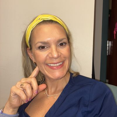 Lauren, 46