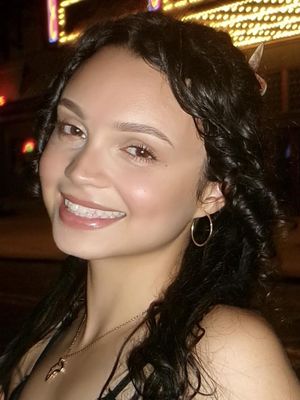 Lina, 24