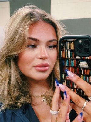 Marijana, 22