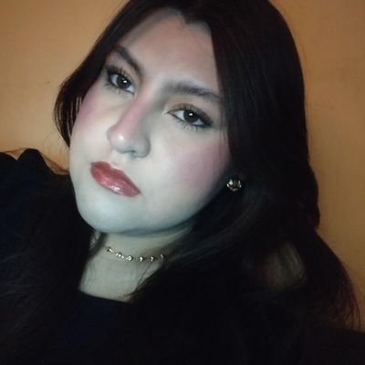 Paulina, 21