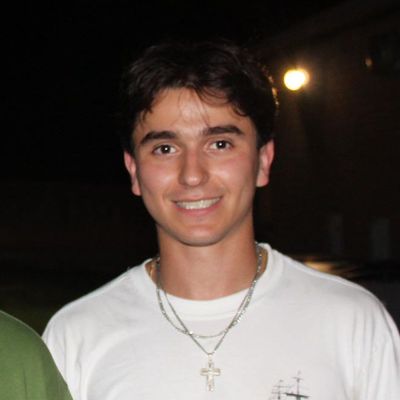 Eugenio, 23