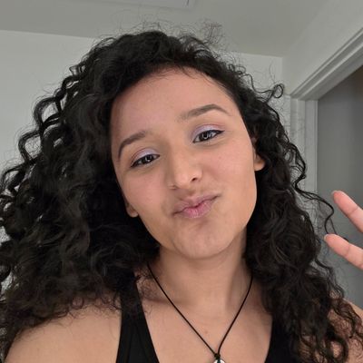 Ana, 37