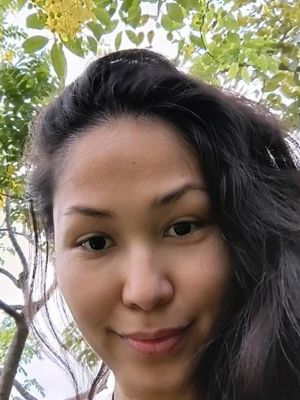Marina, 38