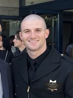 Cade, 24