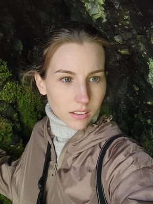 Alaina, 31