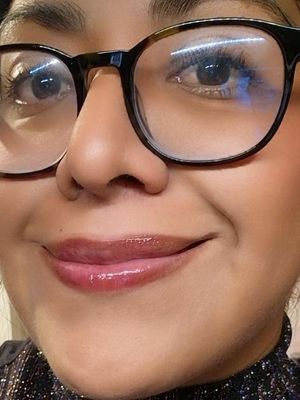 Maria, 38