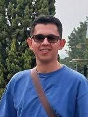 Carlos, 29