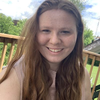 Brenna, 28
