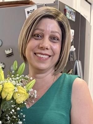 Yelina, 50