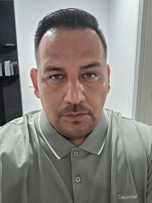 Alberto, 43