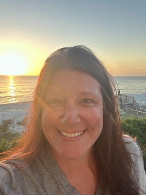 Kimberly, 44