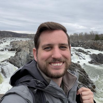 Kevin, 27