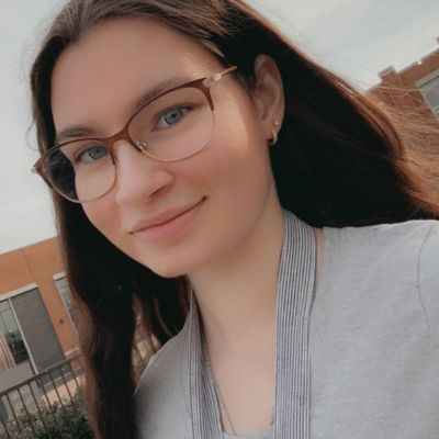 Molly, 25