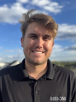 Peter, 31